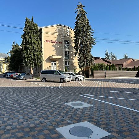 Hotel Turist Fălticeni Εξωτερικό φωτογραφία