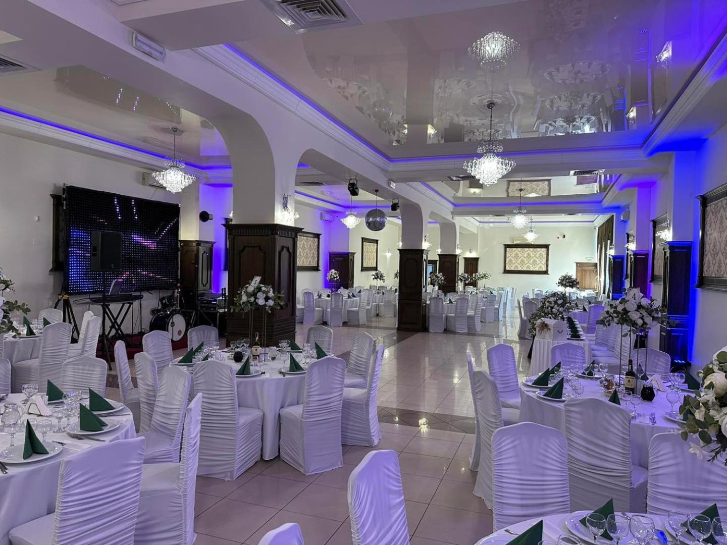 Hotel Turist Fălticeni Εξωτερικό φωτογραφία