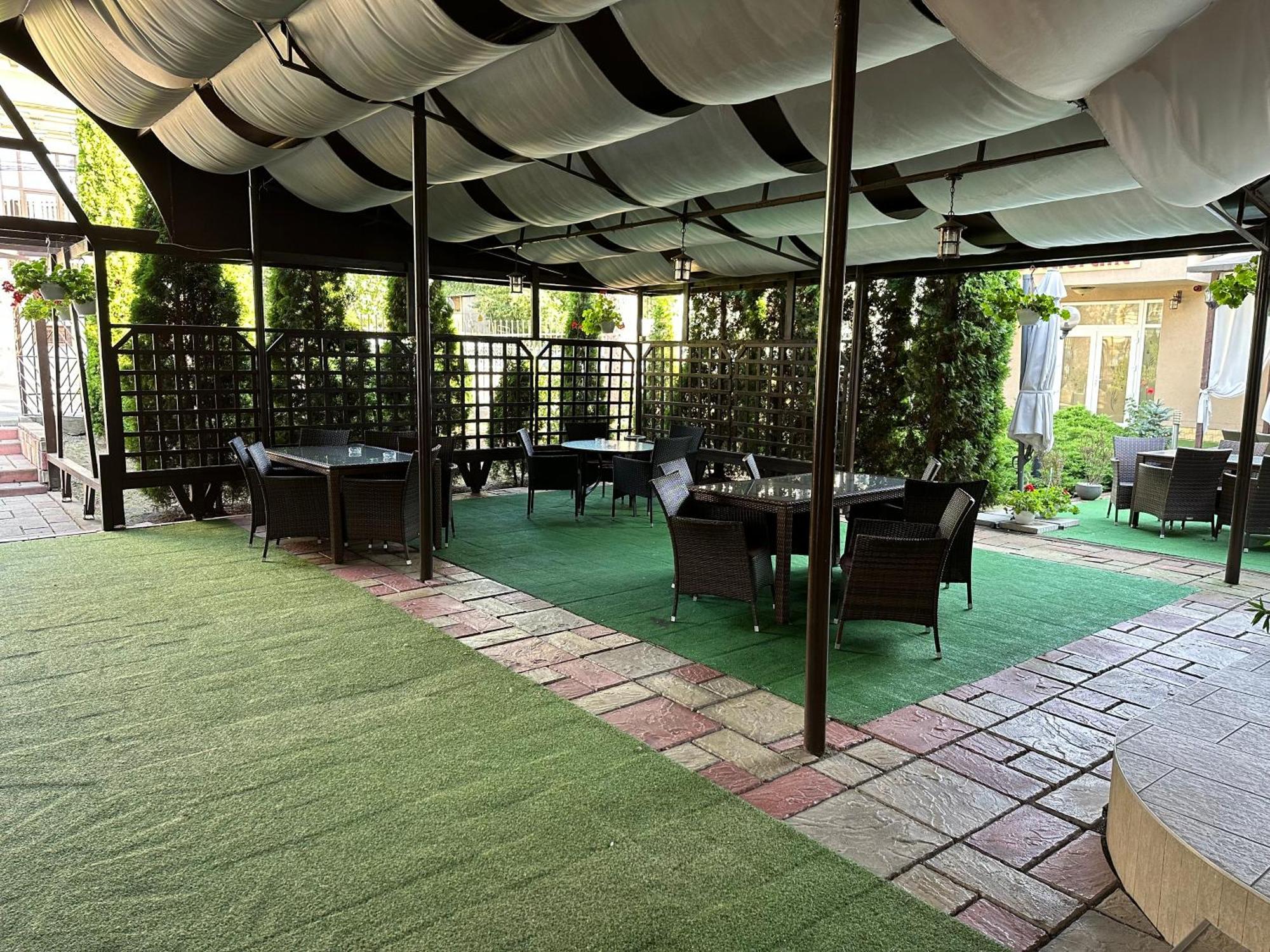 Hotel Turist Fălticeni Εξωτερικό φωτογραφία