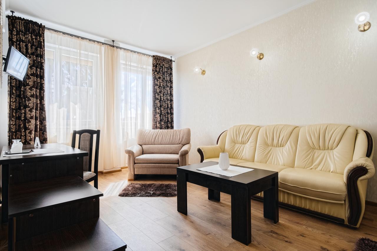 Hotel Turist Fălticeni Εξωτερικό φωτογραφία