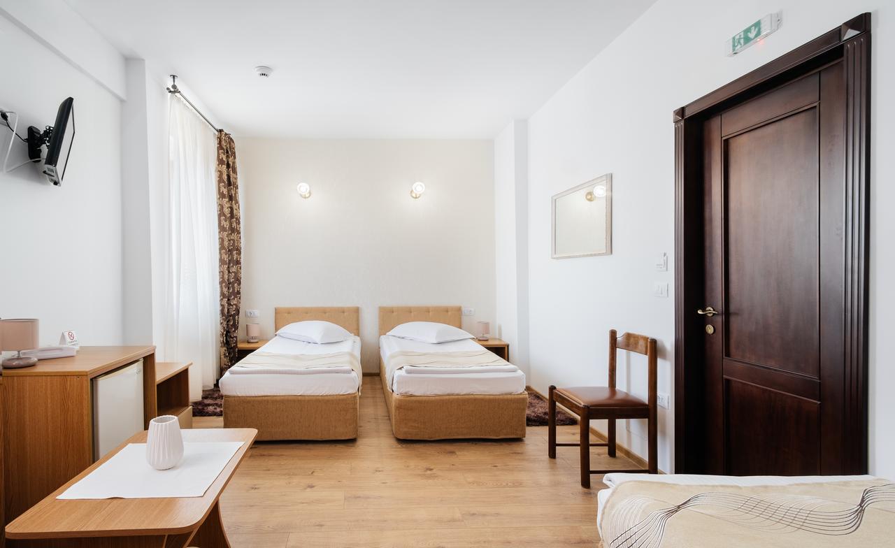 Hotel Turist Fălticeni Εξωτερικό φωτογραφία